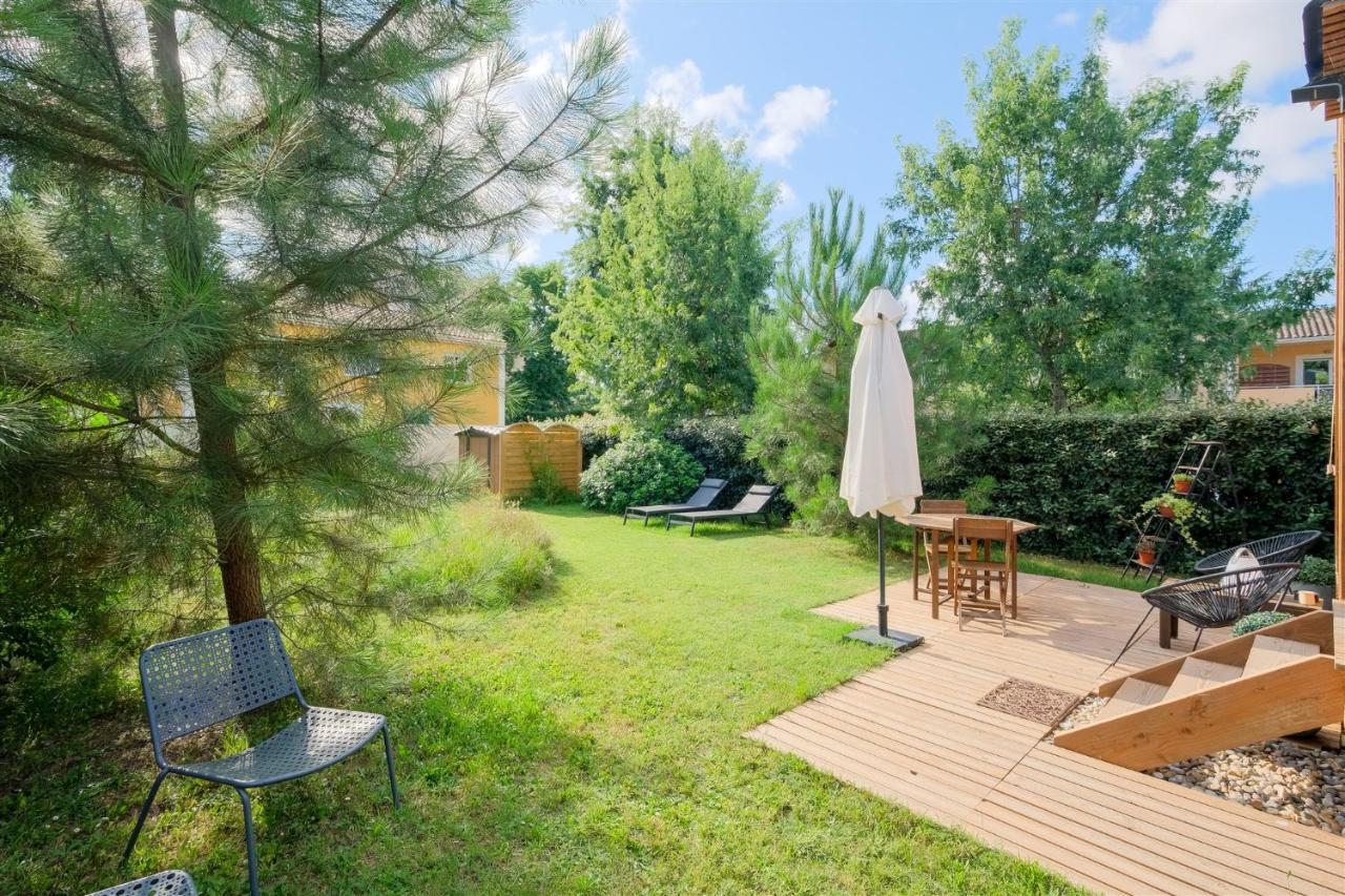 Les Suites D'Alienor-Suite Mimosa Pessac Exterior foto